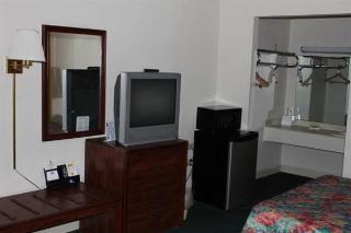 Super 8 By Wyndham Athens Motel Bagian luar foto